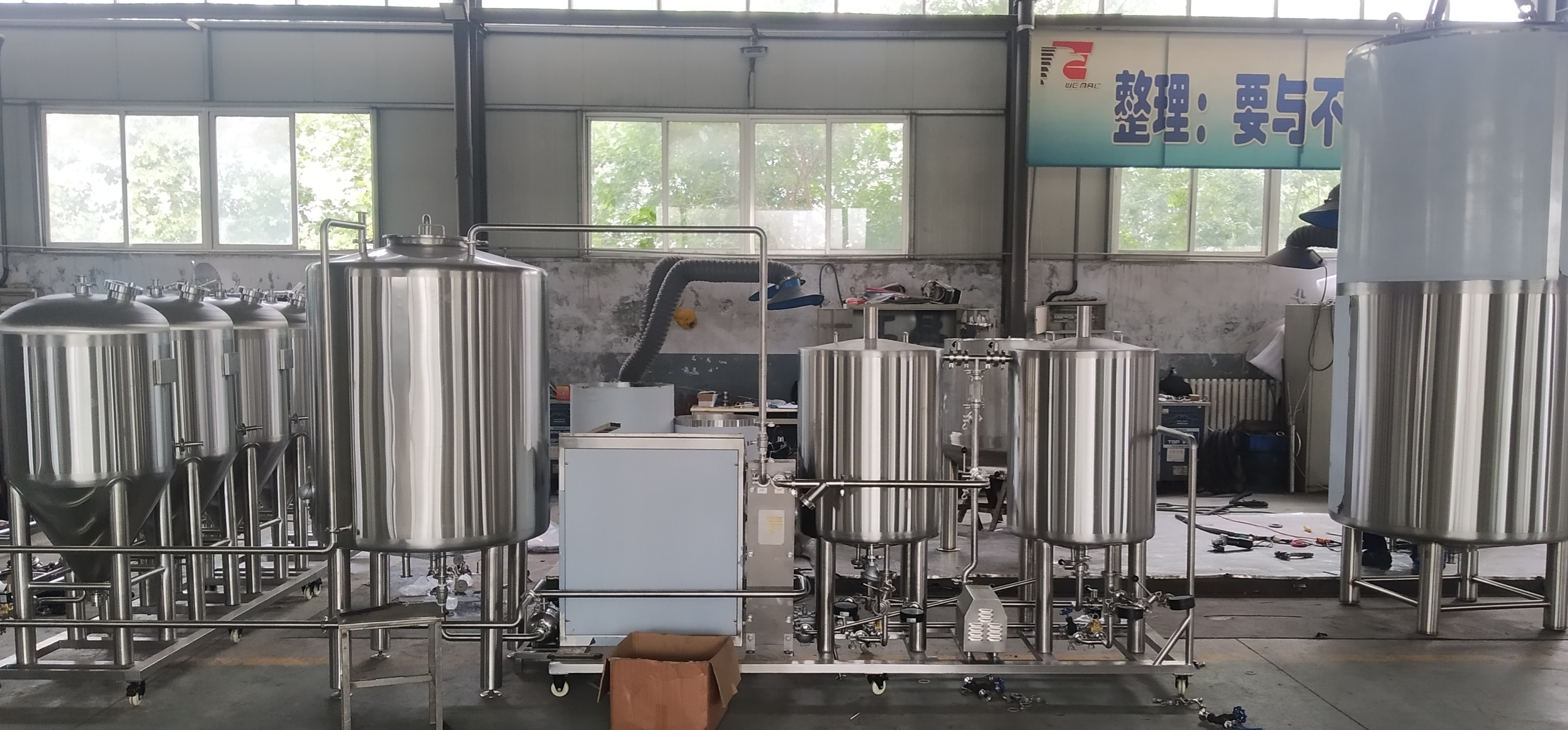  100L SUS304 Complete beer brewing system from Chinese  factory Z1